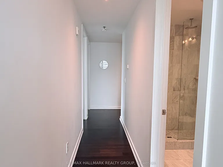 300 Lisgar St #503 — Photo 17