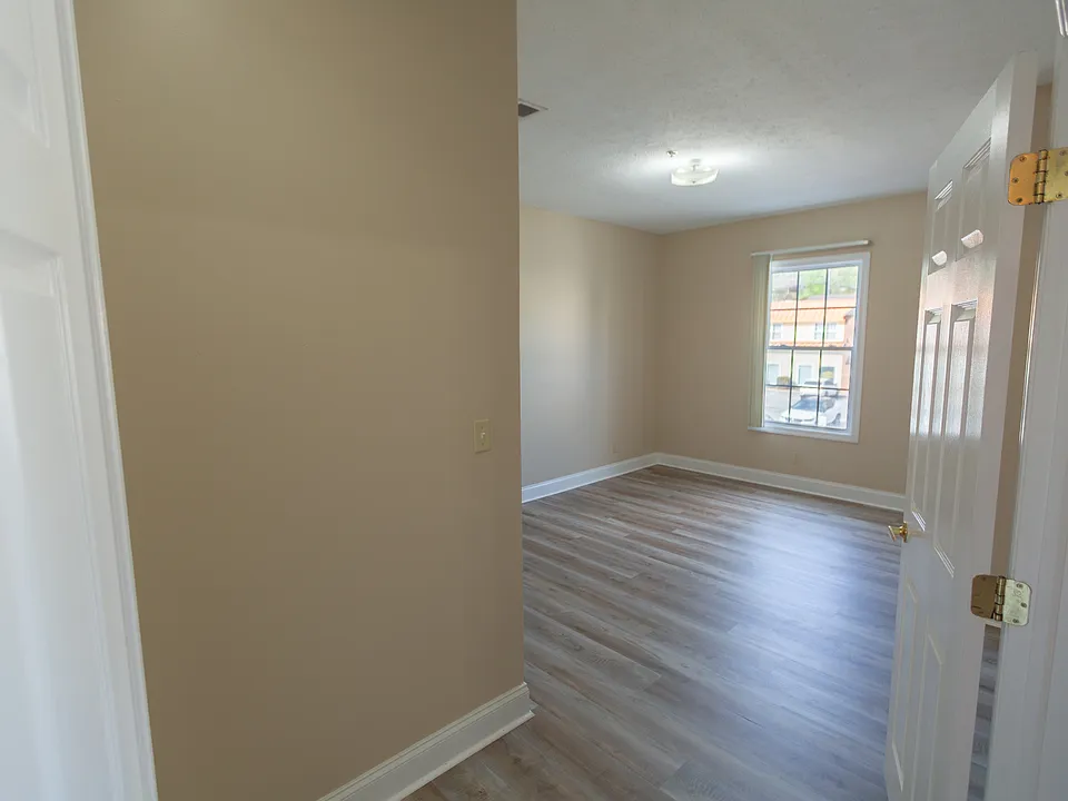 2x2 Master Bedroom