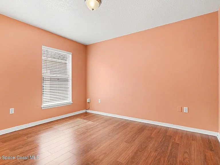 2781 Maderia Cir — Photo 16