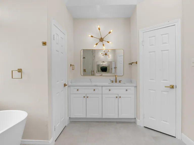 17402 Wilton Park Ct — Photo 28