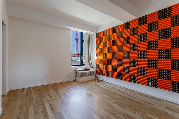 Rented by Bond New York | media 1