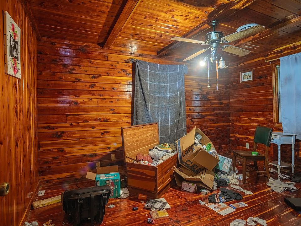 31st image of 162 Tracy Rd