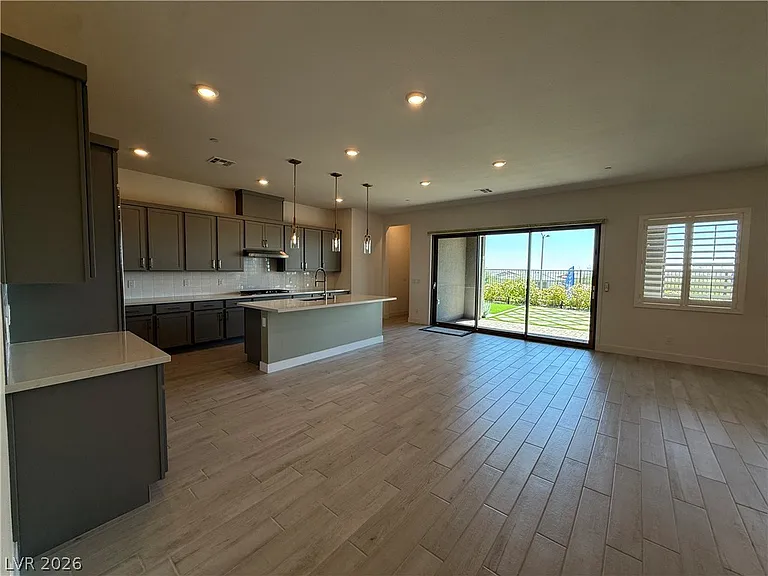 324 Forsyth Park St — Photo 12