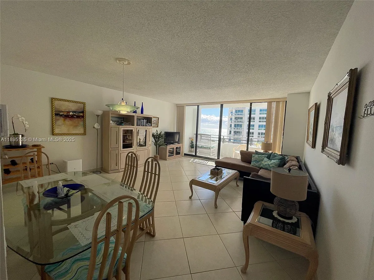 Building Photo - 3505 S Ocean Dr #917