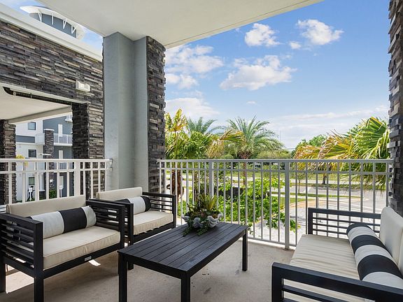 ParkWest_interior_patio