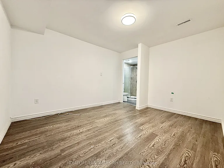 25066 Commodore Rd #105 — Photo 8