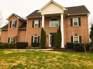 8762 Hollingsfield Dr, Knoxville, TN 37922