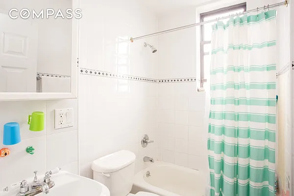 Rented by Compass | media 10