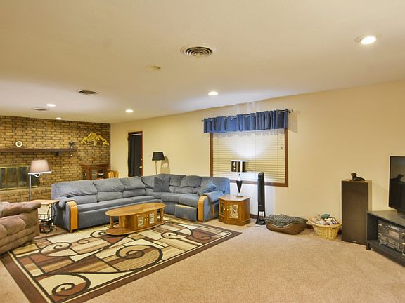 2nd image of 1121 Gemini Cir