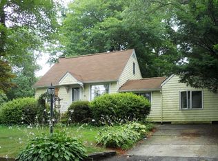 79 Palm Rd, Rocky Point, NY 11778