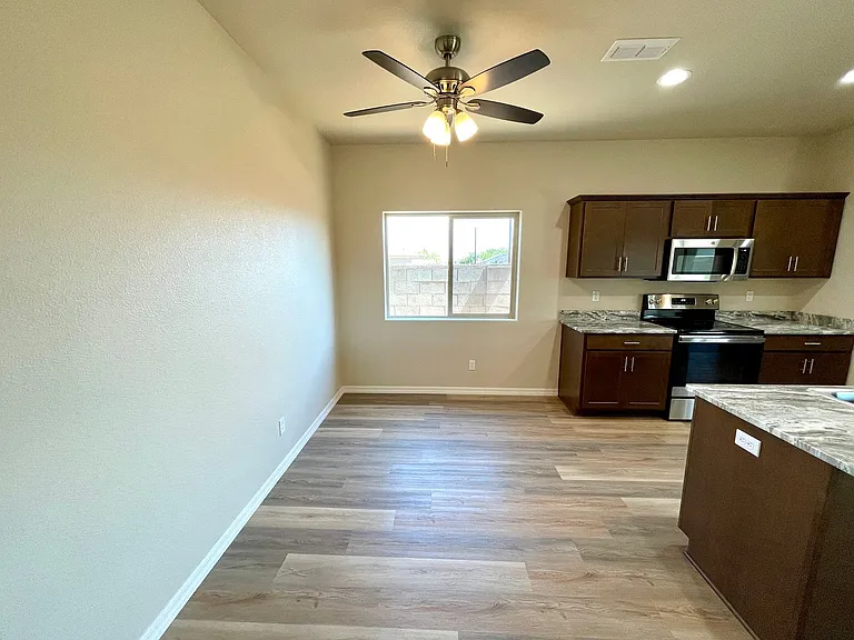 2478 Weatherwood Way — Photo 10