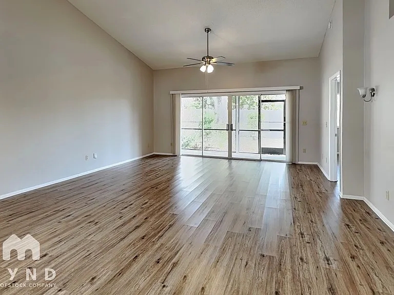 2800 Falling Tree Cir — Photo 5