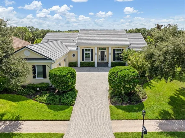 8986 Bloomfield Blvd, Sarasota, FL 34238