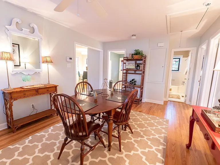 806 Mills St — Photo 10
