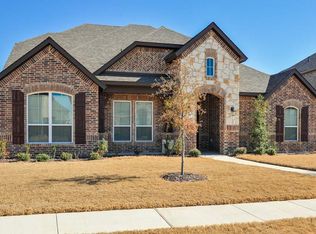 132 Cool Brook Dr, Red Oak, TX 75154