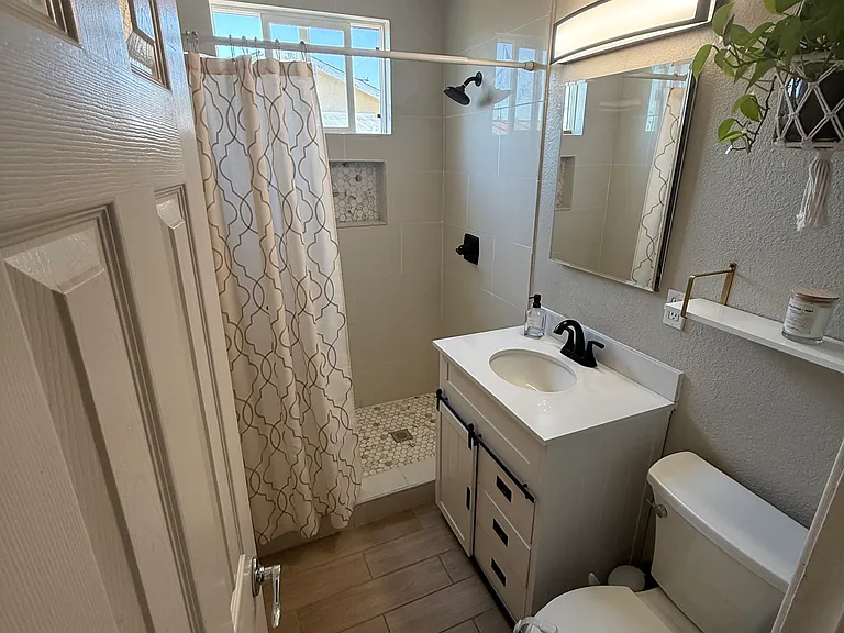 9836 Monte Vista Ave — Photo 12