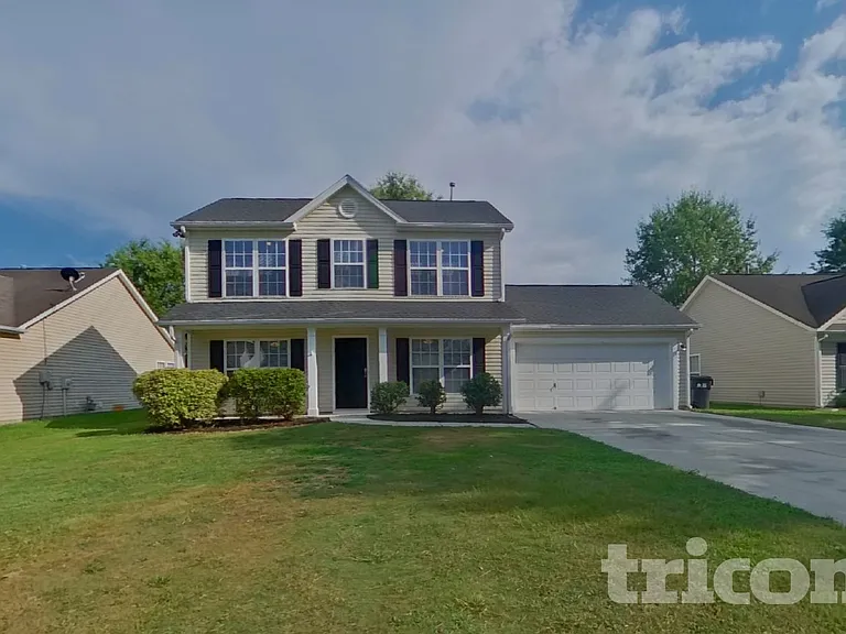8717 Rozumny Dr — Photo 2
