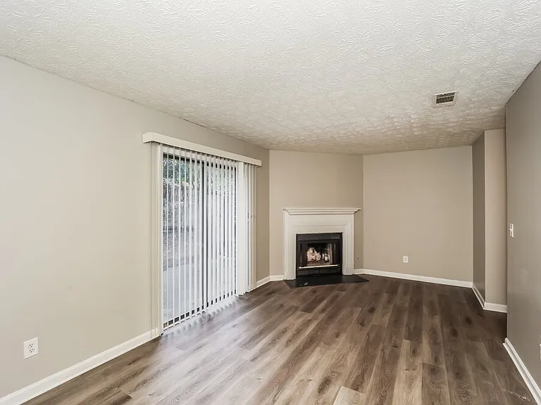 2068 Sitser Ln — Photo 6
