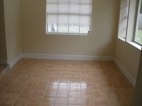 5th image of 6225 Travis Blvd