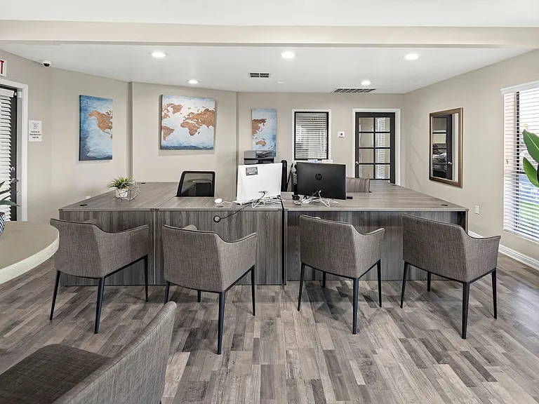 Jade Ridge Apartments — Photo 10