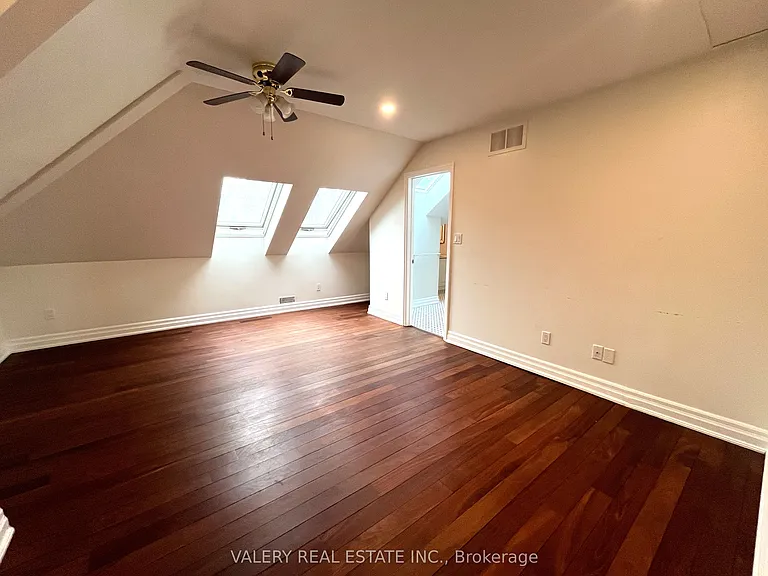 32 Belvedere Dr — Photo 22