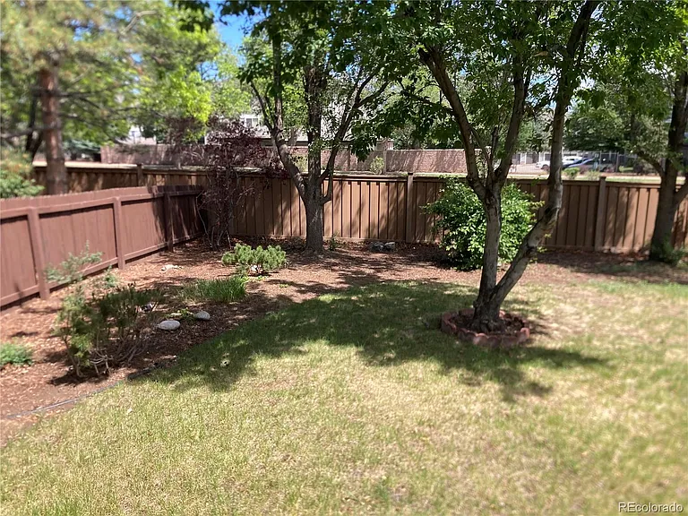 9385 E Missouri Ave — Photo 19