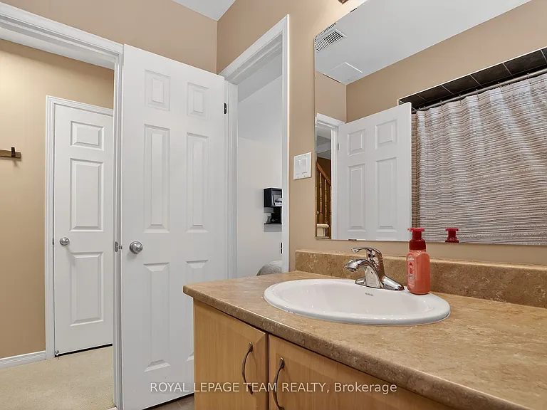 255 Deercroft Ave #1 — Photo 19