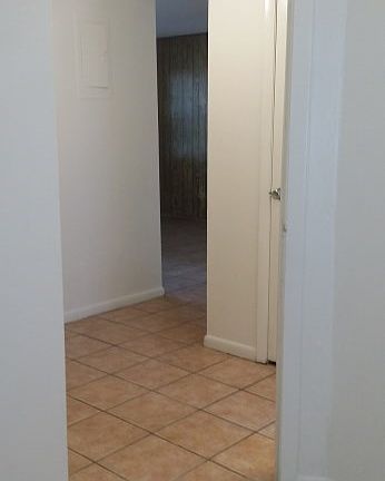 4th image of 13909 N 15th St APT A