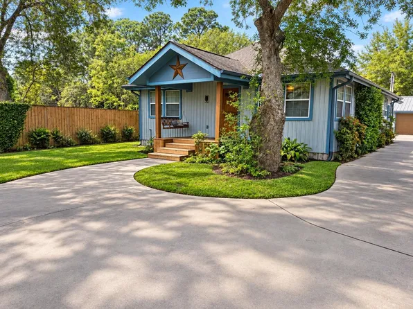 11608 Old Main Street Loop Rd, Houston, TX 77025