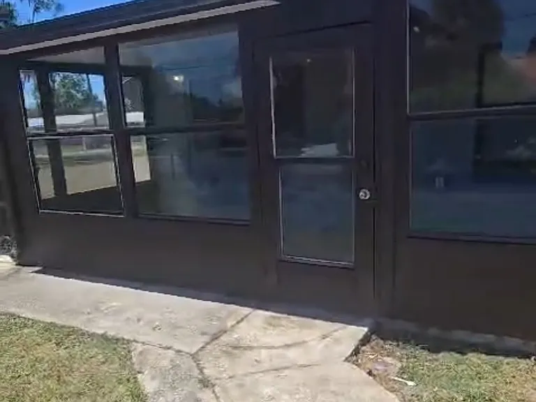 1116 S Carolina Ave — Photo 2
