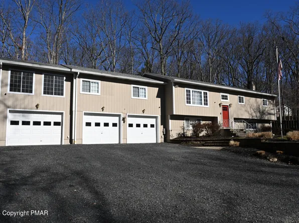 3120 Long Ct, Bushkill, PA 18324