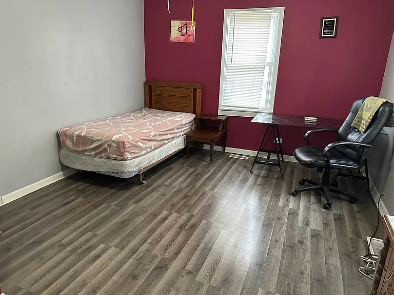 9035 N Delphia Ave — Photo 1