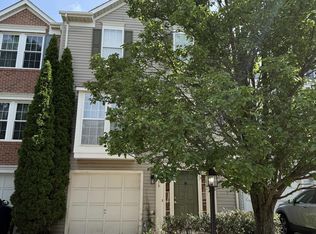 2539 Banshire Dr, Herndon, VA 20171