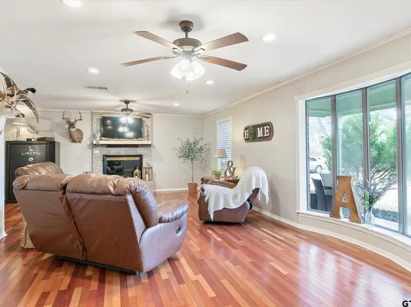 1299 Vz County Road 1803, Grand Saline, TX 75140