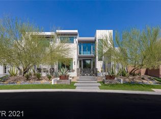 90 Hawk Ridge Dr, Las Vegas, NV 89135