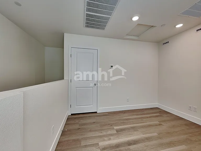 137 Nico Azalea Ln — Photo 8