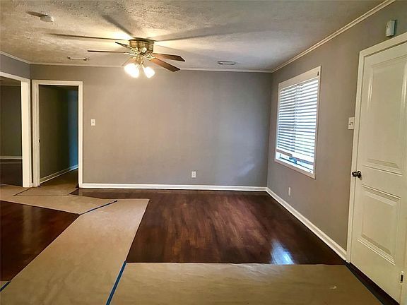 5th image of 9909 Westview Dr