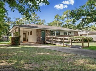 2316 Whispering Pines Rd, Albany, GA 31707