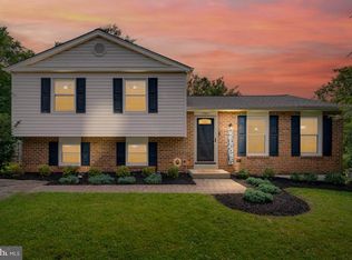 9304 Kenbrooke Ct, Laurel, MD 20723