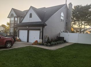 28 Trapper Rd, Sewell, NJ 08080