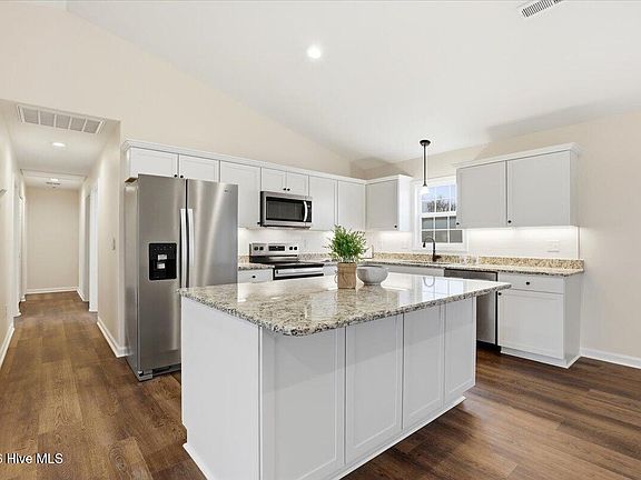 2nd image of 1581 Thunder Swamp Road