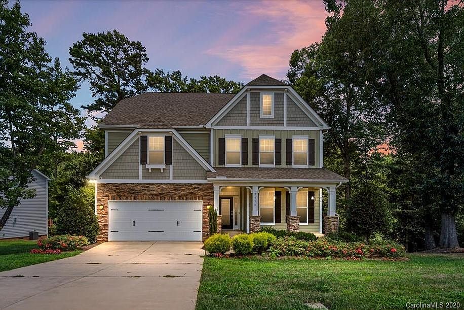 1st image of 2558 Woodlands Creek Dr
