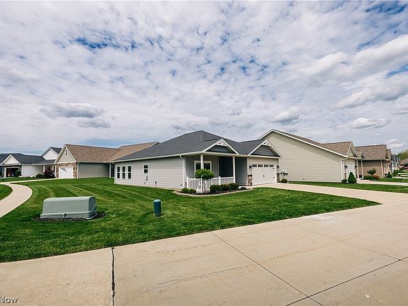 2nd image of 9280 Woodland Blue Dr