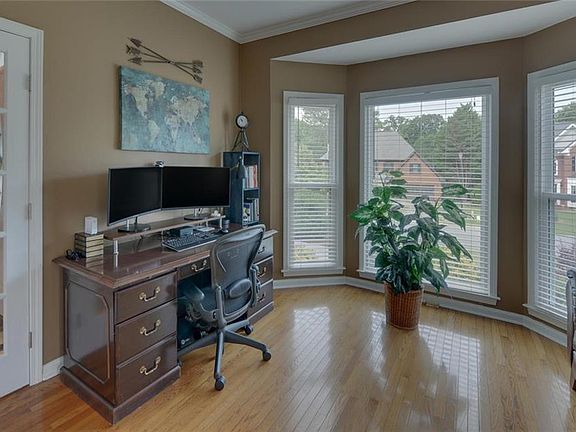 2nd image of 1139 Sunny Field Ln