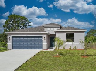 8 Fellowship Dr, Palm Coast, FL 32137