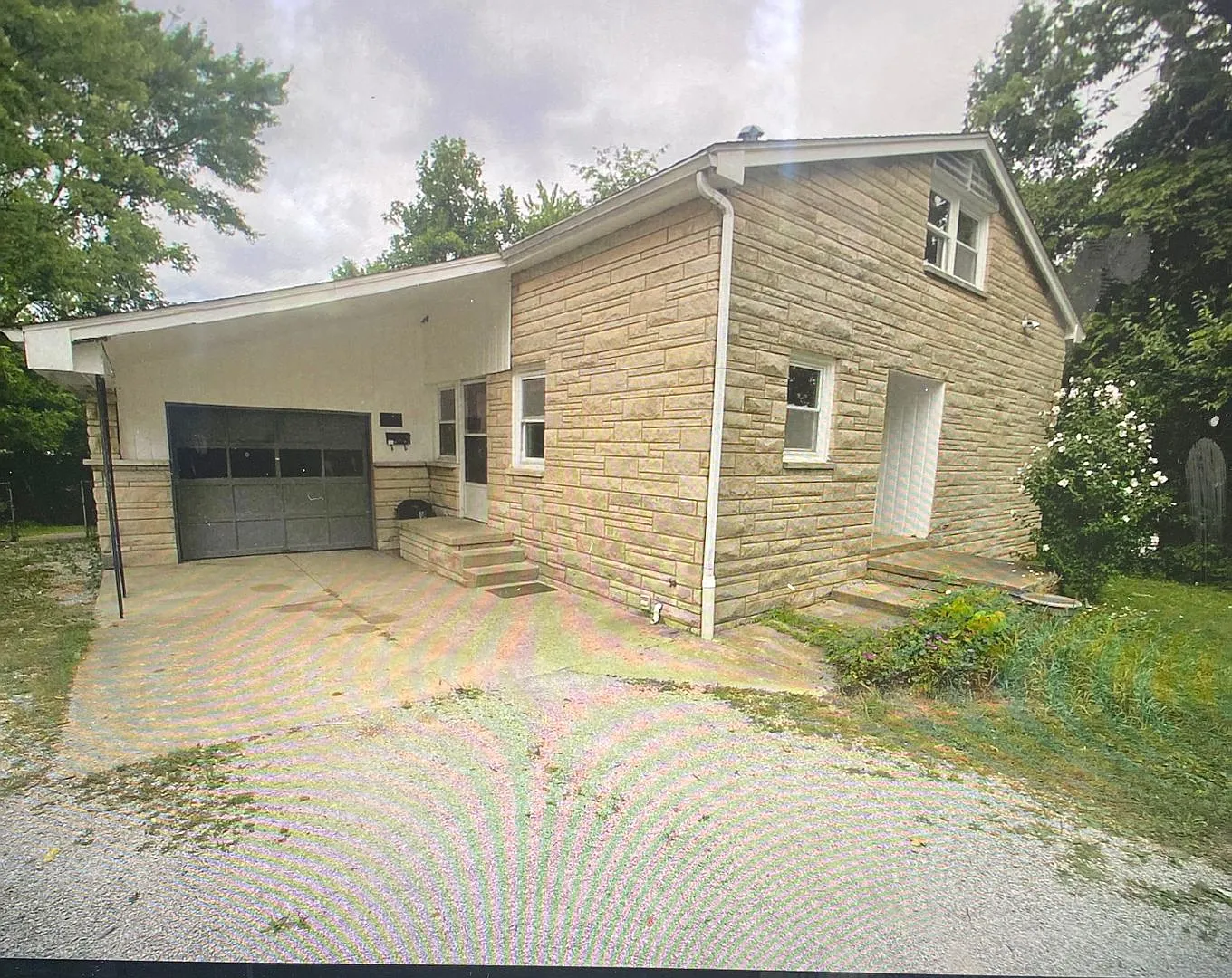 Beautiful 4 BD/2 BA Home ! — Photo 1