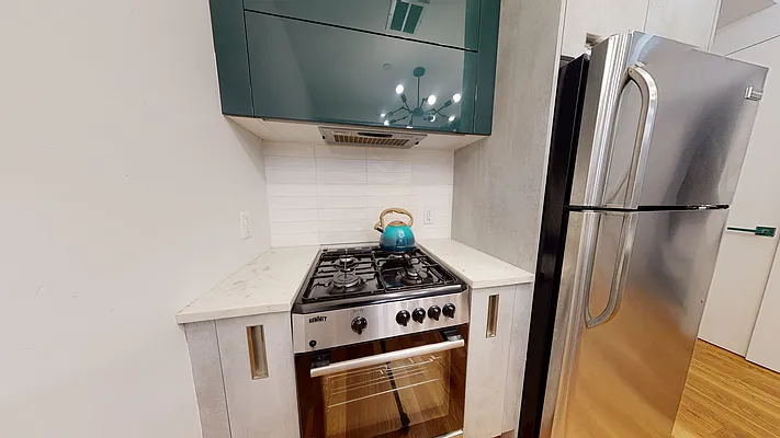 Rented by Arwell Realty | media 33