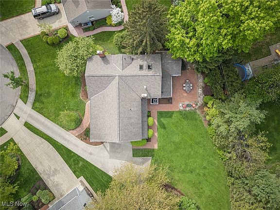 4th image of 30004 Applewood Dr