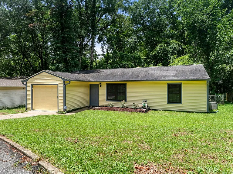 2434 Jolene Ln — Photo 5