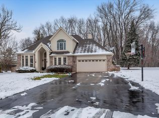 108 Tiffany Ln, Battle Creek, MI 49015